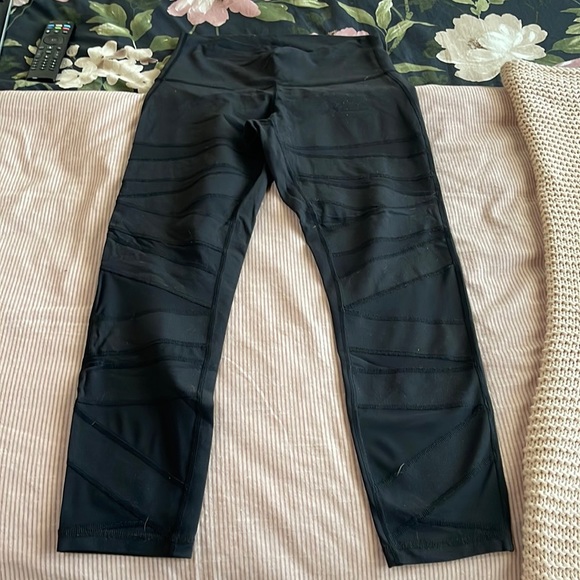 Lululemon Wunder Under mesh leggings - Picture 1 of 8